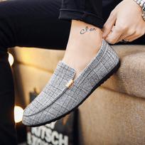 Vasariniai vyriški batai Korėjietiška „Joker Fashion“ batų versija, raudona su ta pačia vaikinų tendencija 38 pilka
