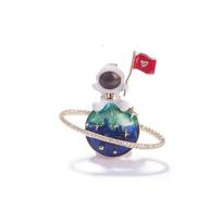 Planet Astronaut Brooch High-End Female Exquisite Creative Corsage Design Sense Niche Pin Anti-Light Suit Accessories