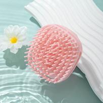 Multifunctional Scalp Massage Comb Durable with Comfort Grip Portable Massage Brush Silicone Hair Scratching Comb Shower beige