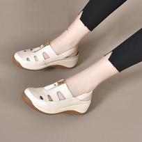 Spring and Summer Women's Shoes Baotou Back Empty Thick-soled Wedge Sandals High-heeled Fashion Roman Fashion Simple Mother Shoes 40 smėlis