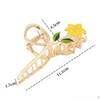 Fashionable Retro Metal Lily Flower Grab Clip for Women's Ponytail Shark Clips Gorgeous Elegant Sweet Girl Headwear Design Gift geltona