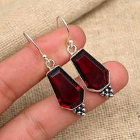 Red Garnet Gemstone 925 Sterling Silver Handmade Wonderful Jewelry Earring 1.57 Inches raudona