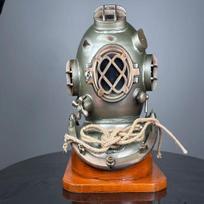 45.72 cm Commando Diving Helmet Heavy Boston Scuba Diving Helmet in Dual Tone with Wooden Base Marine Nautical Home Décor Best Gift Item
