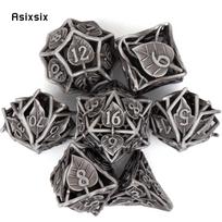 7 vnt. sidabro lapų gėlės metaliniai kauliukai tuščiavidurių metalinių daugiasienių kauliukų rinkinys, tinkamas vaidmenų RPG stalo žaidimui, kortų žaidimui gray