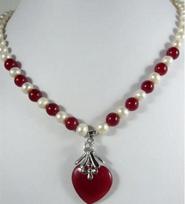 fashion jewelry Beautiful jade Freshwater pearl and red jade pendant Necklace