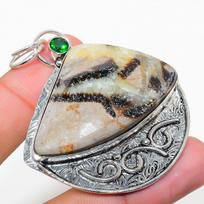 Septerian Stone, Peridot 925 Sterling Silver Jewelry Pendant 2.44  M7D60 black
