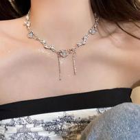 Elegantiškas mėnulio akmens karoliai: Stilingas, saldus, universalus dizainas moters unikaliai stiliui Tassel Necklace beige