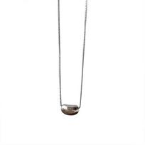 Full Body Lovesickness Bean Bean Necklace with Simple Temperament and Cool Style, Versatile Collarbone Chain
