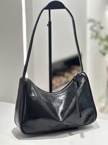 Oil wax cowhide large-capacity underarm small square bag women's 2025 new spring and summer women's casual versatile single shoulder crossbody 28*18*9cm juoda