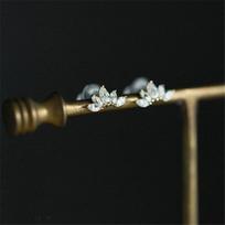 925 Sterling Silver Simple Pavé Crystal Wings Lotus Stud Earrings Women Light Luxury Temperament Wedding Jewelry Gift sidabras
