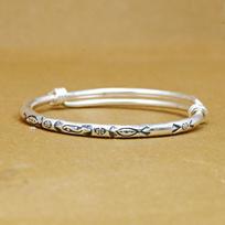 S925 Sterling Silver Retro Distressed Thai Silver Children's Bracelet, Chiang Mai Handmade Carved Walking Horse Hoop Baby Push-pull Bracelet Adjustable size