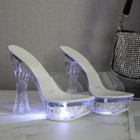 Moterų LED apšviesti basutės Skaidrios Naktinio Klubo Storas Kulnas Aukštakulniai 14CM Automobilio Modelio Šlepetės Šviečiančios LFD-10365-50 40 balta