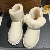 Fashion Snow Boots Women's Short Tube Thickened Cotton Shoes Non-slip Winter New Shoes Student Women's Shoes 2024 Black Boots 40 juoda