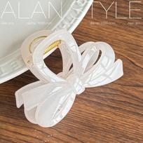 Korean Medium Hair Bow Clip - Shark Style for Women