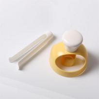 Amerikietiško stiliaus didelė spurgos forma kepimo įrankis su panardinimo žnyplėmis Plastikinė tuščia duonos forma presavimo įrankis beige