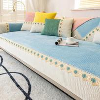 Modernus aksominis sofos užvalkalas Nėrinių L formos kampinės sofos užvalkalas Stilingas fotelio baldų apsaugas Svetainės neslystantis Cushion cover45x45cm šviesiai pilka spalva