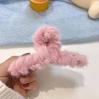 Plush Grab Clip Hairpin Back Head Spring Large Clip Ball Head Elegant Shark Clip Female Internet Celebrity Headwear gray