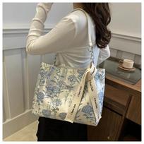 Women's Large Capacity Shoulder Bag  Minimalist Travel Bag  Canvas Bag  New  High Quality