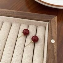 2025 Hot-Selling Hong Kong Style Wine Red Sugar Bean Pearl Earrings for Women - Niche, Advanced Design 10mm pearl vyno raudonos spalvos