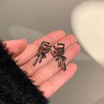 Ballet Ribbon Matte Bow Non-Piercing Ear Clip Earrings - Niche Design, One Pair