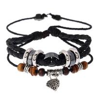 Korean Men's Multi-layer Leaf Pendant Leather Bracelet juoda