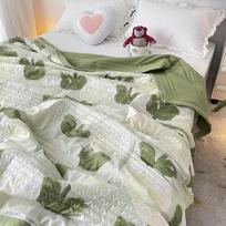 Summer Quilt Cover with Vibrant Floral Print - Soft, Comfortable, All-Season Use for Bedroom, Living Room, or Sofa (Pillowcases Not Included) 150*200CM