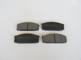 For Nıssan Sunny B11 Cd2017 201984 1988 Front Brake Pad Dıesel Dısc 111 41060-W2285