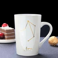 Kūrybinis keraminis puodelis – Zodiako žvaigždynai su dangteliu ir šaukštu, puiki dovana poroms 301-400ml