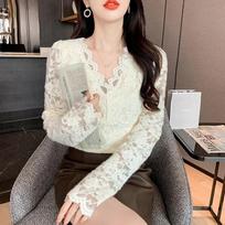 V-neck Lace Blouse Autumn Casual Fashion Flare Long Sleeve Lace Shirt Wave Pleated Office Tops Hook Flower Hollow Blusas 29902 S abrikosas