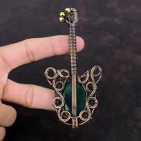 Fasetuotas Zambijos smaragdo pakabukas, apvyniotas varine viela, brangakmenio pakabukas, variniai papuošalai, rankų darbo, boho stiliaus pakabukas, dovana jai, gitaros pakabukas black