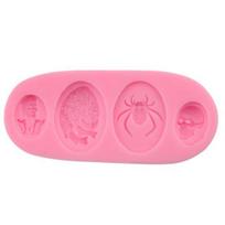 Dessert Mold Food Grade BPA Free Non-stick Reusable Halloween Scary Skull Spider Biscuit Cake Baking Mold 1pc pink