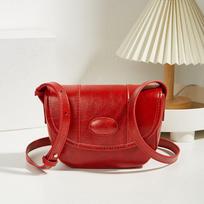 Textured Oil Wax Leather Crossbody Bag Simple Solid Color Soft Underarm Bag Women's Winter New Design Sense Popular Shoulder Bag