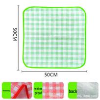 Neperšlampamos, drėgmei atsparios lauko pagalvėlės: Nešiojamas, sulankstomas stovyklavimui, piknikui, vejai ir muzikos festivaliams Small grid, 50*50cm geltona