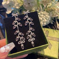 Muse Temperament Green Crystal Water Drop Long Earrings Bow Slightly Inlaid Zircon Gold Earrings šviesiai žalios spalvos