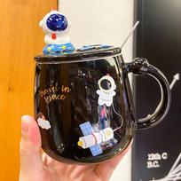 New Cute Cartoon Astronaut Planet Mug With Cover Original Mugs Coffee Cups Cup of Coffee Beautiful Tea Mugs Drinkware Beer Funny 400ml