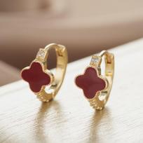 Clover Earrings Female Red Niche Design Fashion Earrings Buckle Senior Sense Of Light Luxury New Earrings Hundred With Tide Accessories