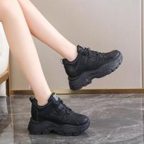 White Platform Women's Sneakers  Spring Lace-Up Thick Bottom Vulcanize Shoes Woman Pu Leather Breathable Sports Shoes Ladies 35 juoda