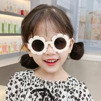 Sunflower Children'S Uv Protection Sunglasses Tide Girls Sunscreen Shade Boys Children Polarized Sunglasses Box another shot smėlis