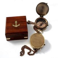 Kempingo kompasas su graviruote „Kad visada rastum kelią atgal į namus“, Dovanų kompasas Kalėdoms