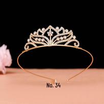 Rankų darbo krištolinė gėlių tiara mergaitėms – puikiai tinka gimtadieniams, pasirodymams ir princesės persirengimui.