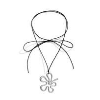 Elegant Irregular Flower Collar Necklace Summer Choker Necklaces Temperament Long Lace up Necklace Women Jewelry 1 juoda
