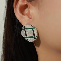 Wind Fashion Versatile Earrings Pyramid Carving Pattern Round Stud Earrings Weight Color Glaze Titanium Steel Gold Plated Earrings
