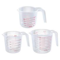 3 vnt. 1000 ml 450 ml 250 ml matavimo puodeliai Skaidrūs plastikiniai matavimo puodeliai su rankenomis skysčiams, miltams, pudrai Esminiai virtuvės kepimo, gaminimo, maišymo įrankiai 1 Set