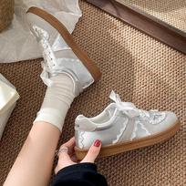 Retro silver ballet style platform German training shoes women's 2025 new spring and autumn lightweight board shoes versatile sports little white 35 sidabras