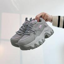 ins Korėjietiška platforminių tėčio batų versija 2025 m. pavasario nauji gatvės stiliaus studentų bėgimo sportbačiai didina aukštį ir laisvalaikio 1942 36 pilka spalva