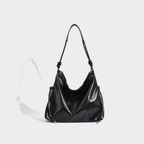 New Oil Wax Leather Casual and Fashionable Commuting One Shoulder Underarm Bag Versatile Crossbody Large Capacity Tote Bag