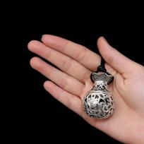 Exquisite Carving Hollow Flower Purse Sachet Pendant For Lady Necklace Jewelry Personality Male Rope Necklace Pendants Can Open