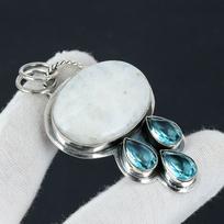 Rainbow Moonstone, Swiss Blue Topaz Gemstone Silver Pendant, 925 Sterling Silver Jewelry Pendant, Natural Moonstone Pendant For Gifts 2.55 balta