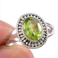 Natural Peridot Gemstone Handmade 925 Solid Silver Gift Jewelry Ring Size 6 B0F27 beige