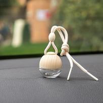 Stiklas, skaidrus, užpildomas automobilių kvepalų oro gaiviklis, tuščias pakabinamas buteliukas beige